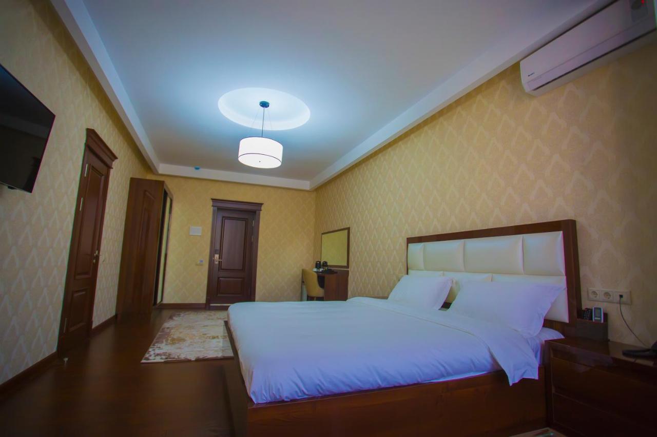 Hotel Ayni ดูแชนเบอ ภายนอก รูปภาพ