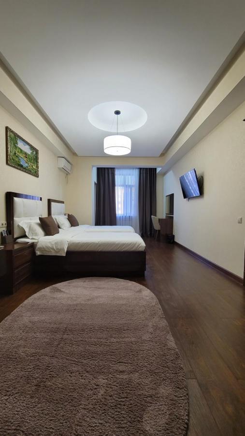 Hotel Ayni ดูแชนเบอ ภายนอก รูปภาพ