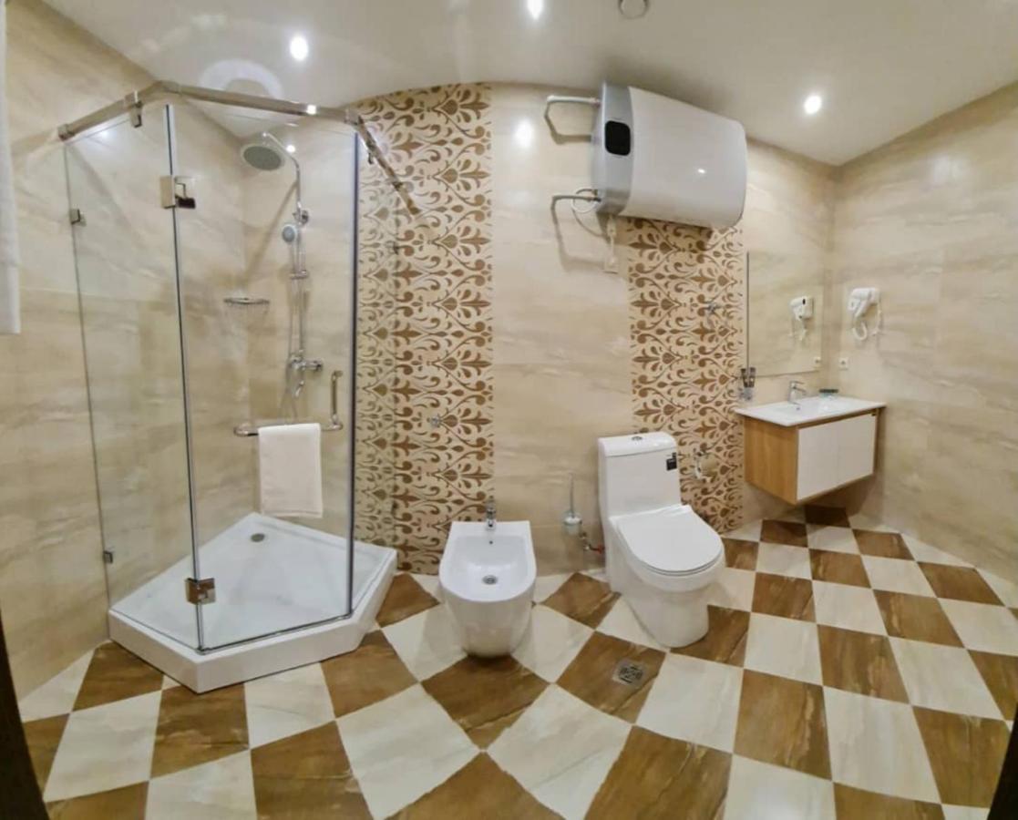Hotel Ayni ดูแชนเบอ ภายนอก รูปภาพ