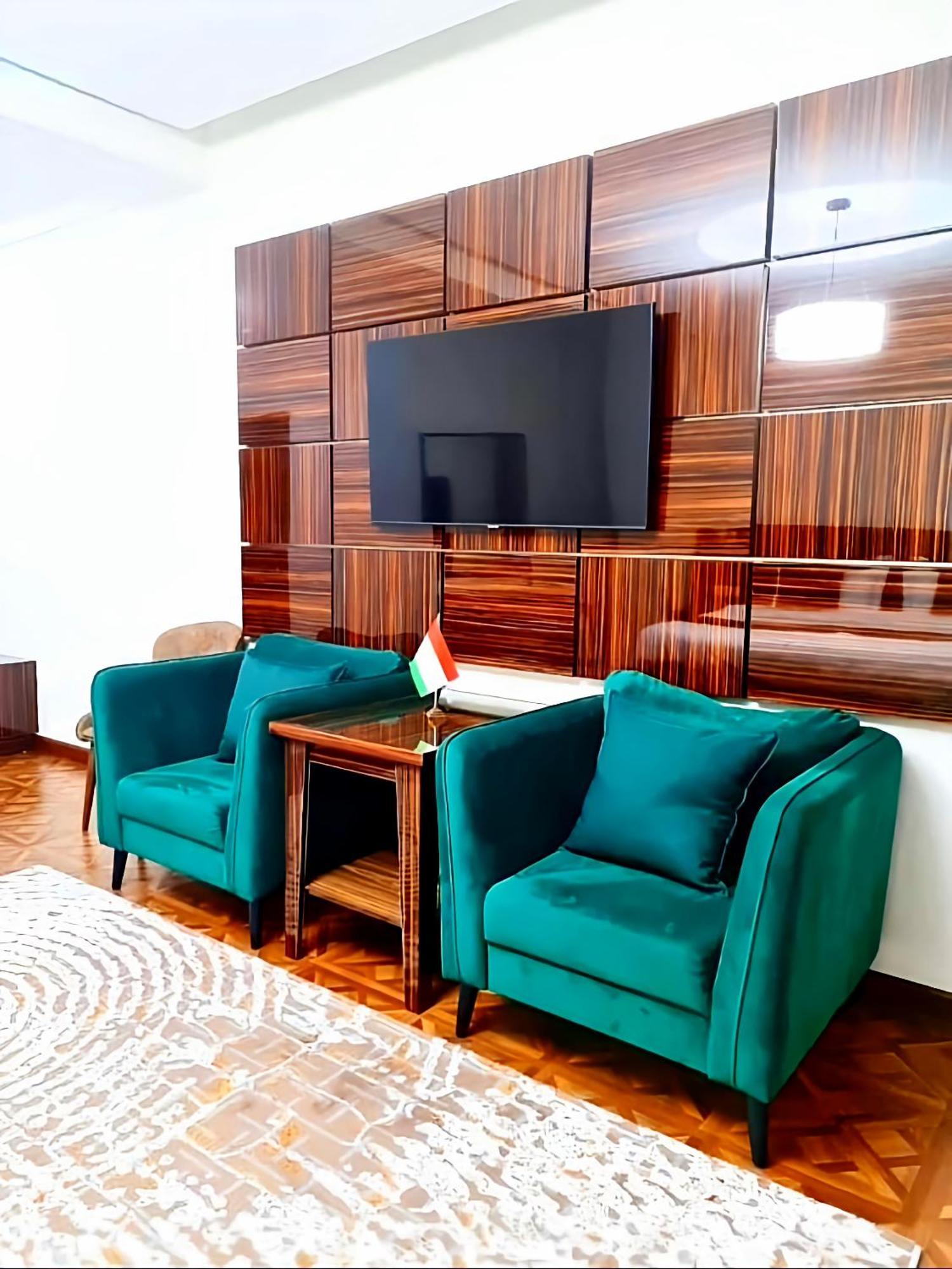 Hotel Ayni ดูแชนเบอ ห้อง รูปภาพ